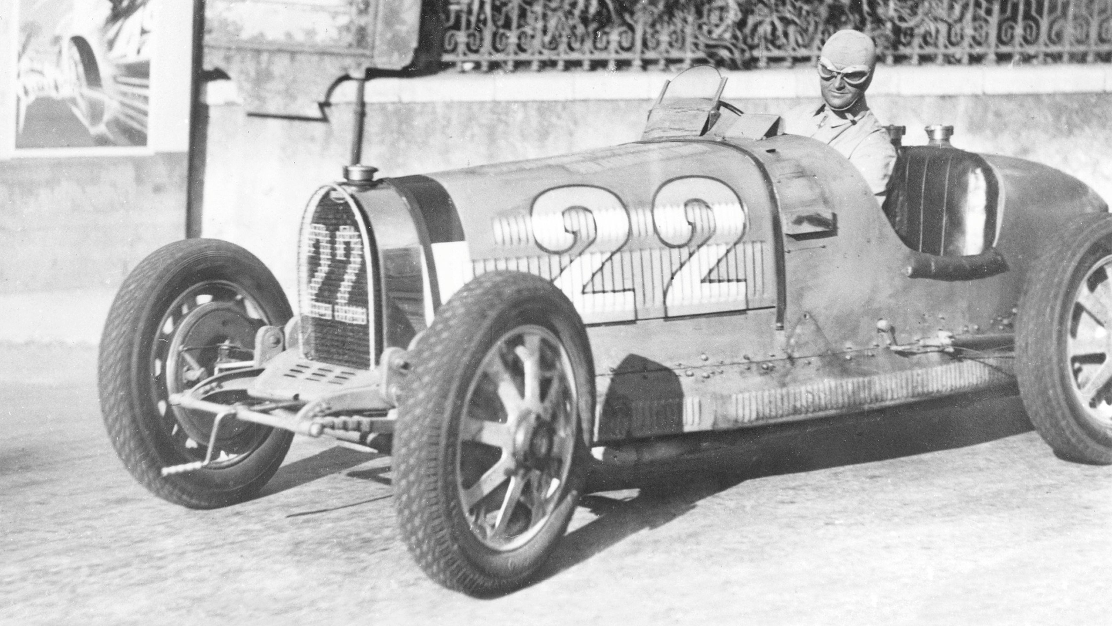 Louis Chiron en un Bugatti Type 51, GP de Mónaco de 1931