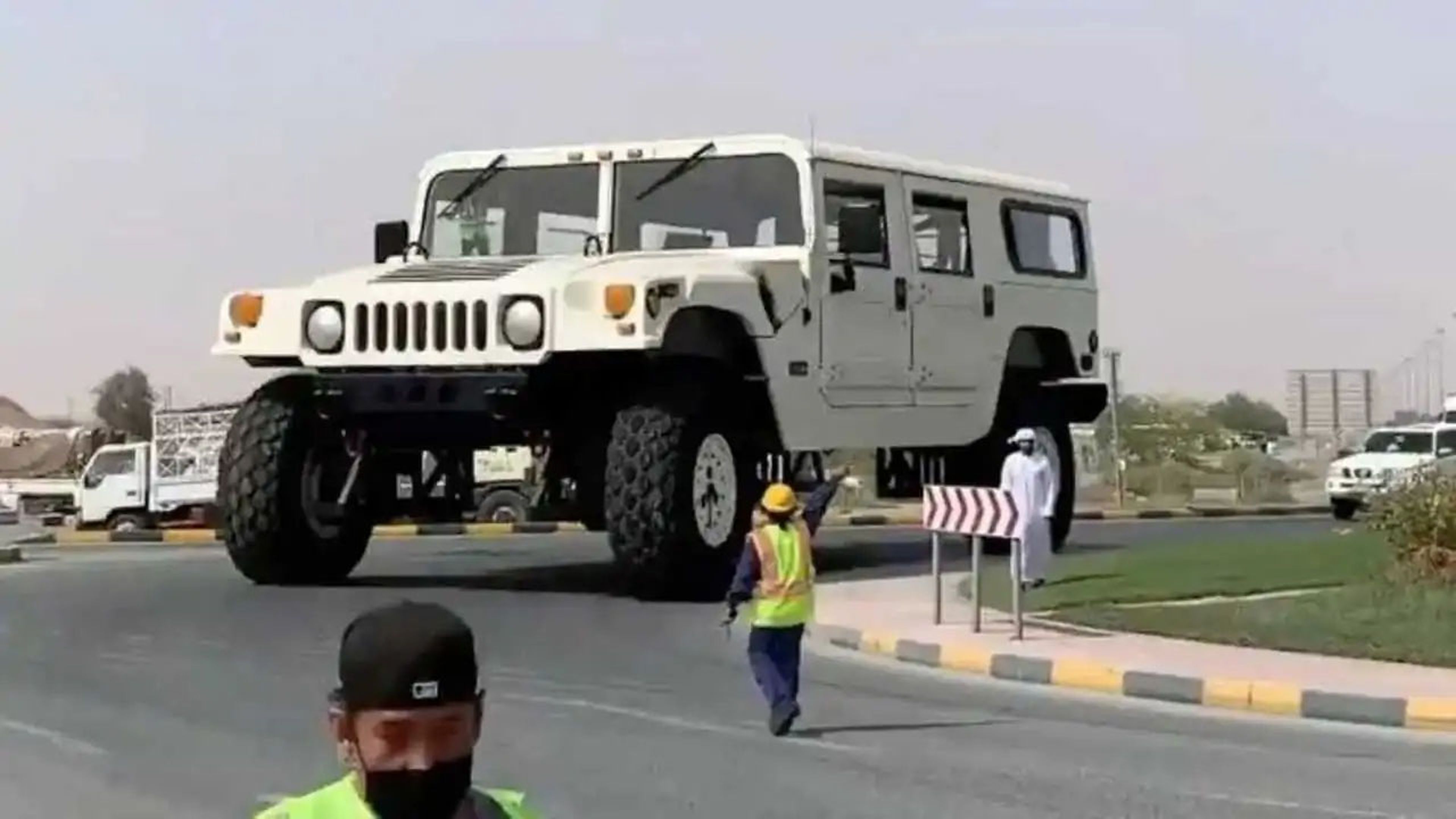 Hummer H1 gigante