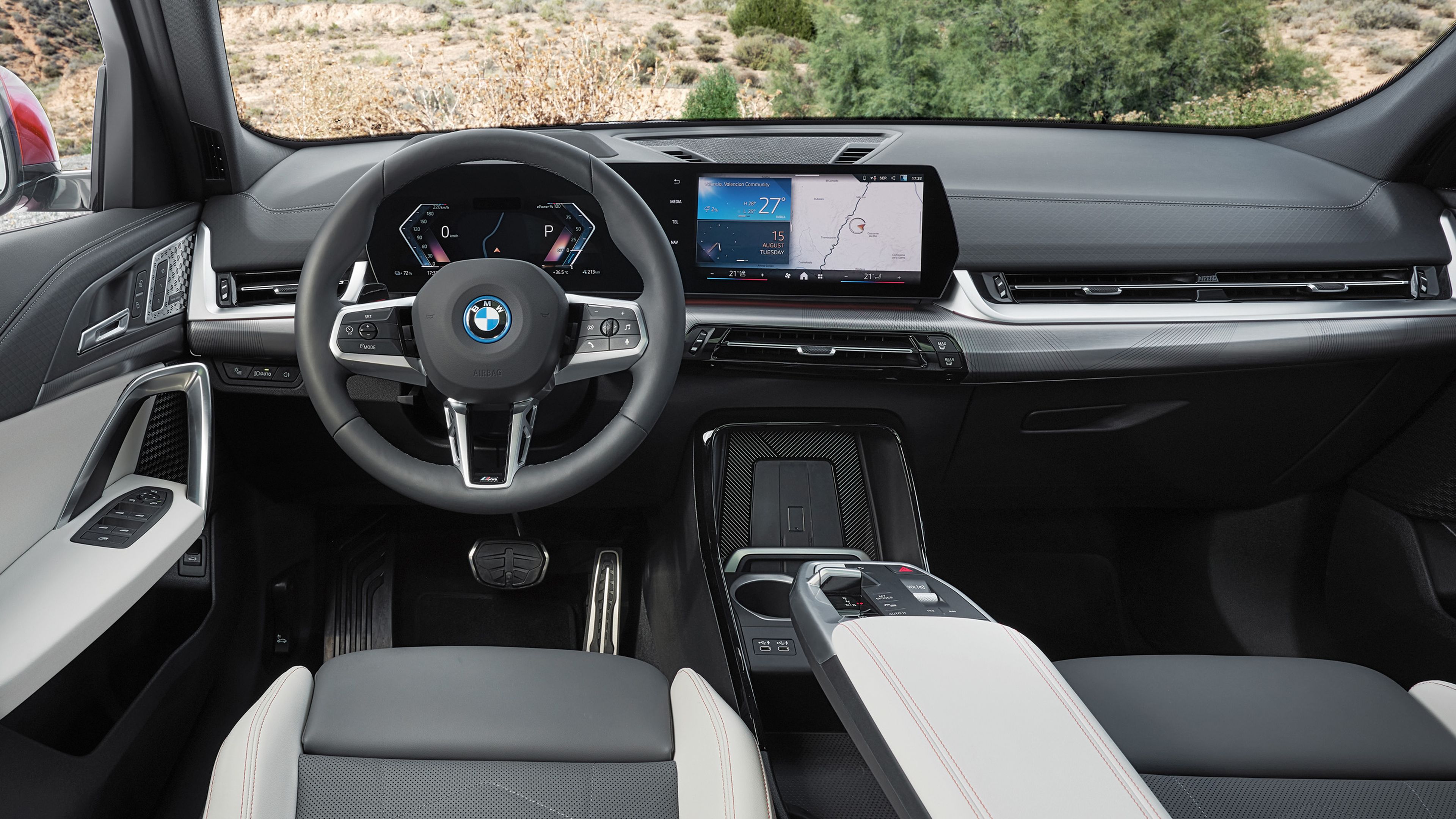 Interior del BMW X2 2024