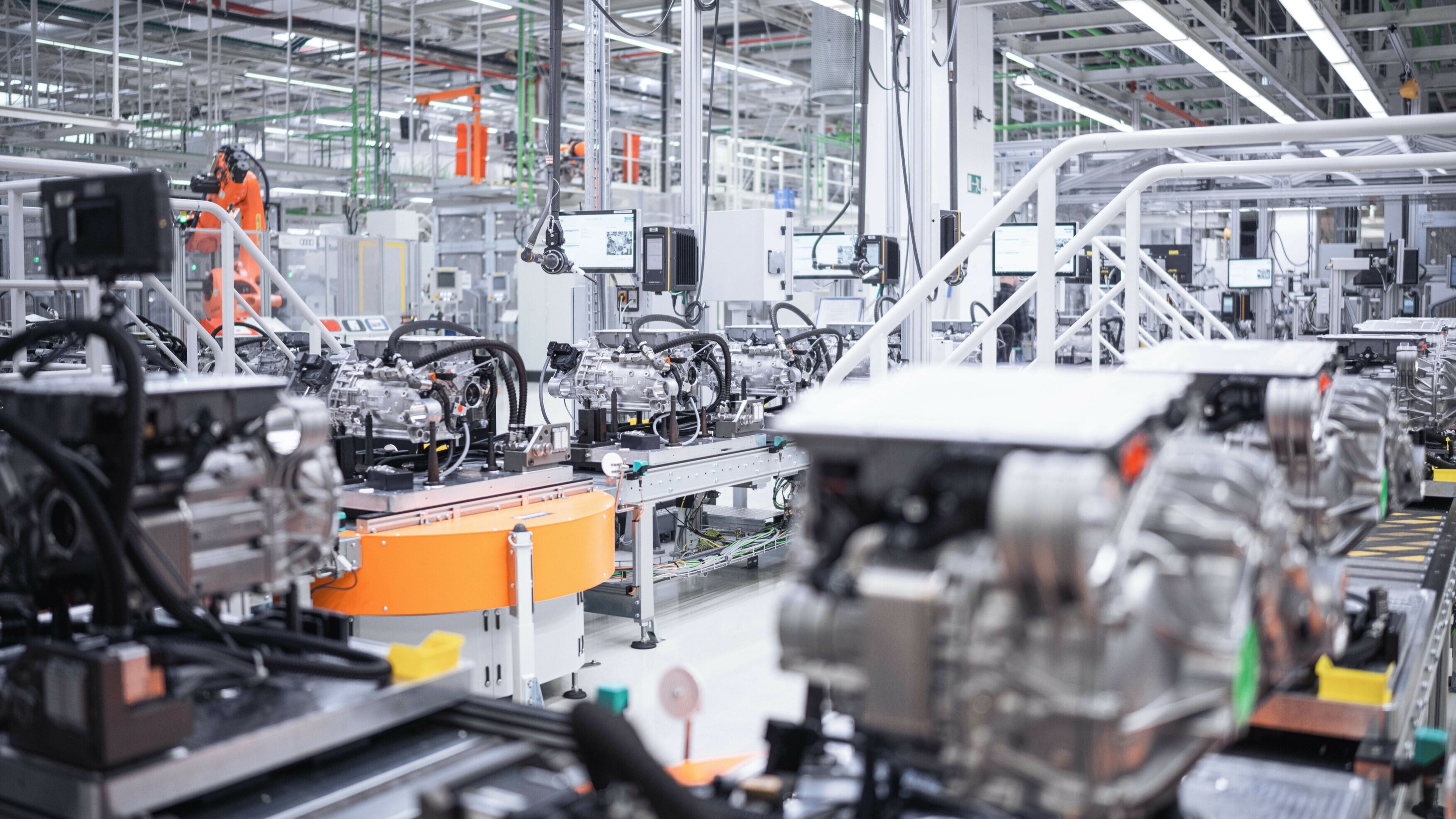 Fabricación de motores eléctricos de la plataforma PPE por Audi en Győr, Hungría.
