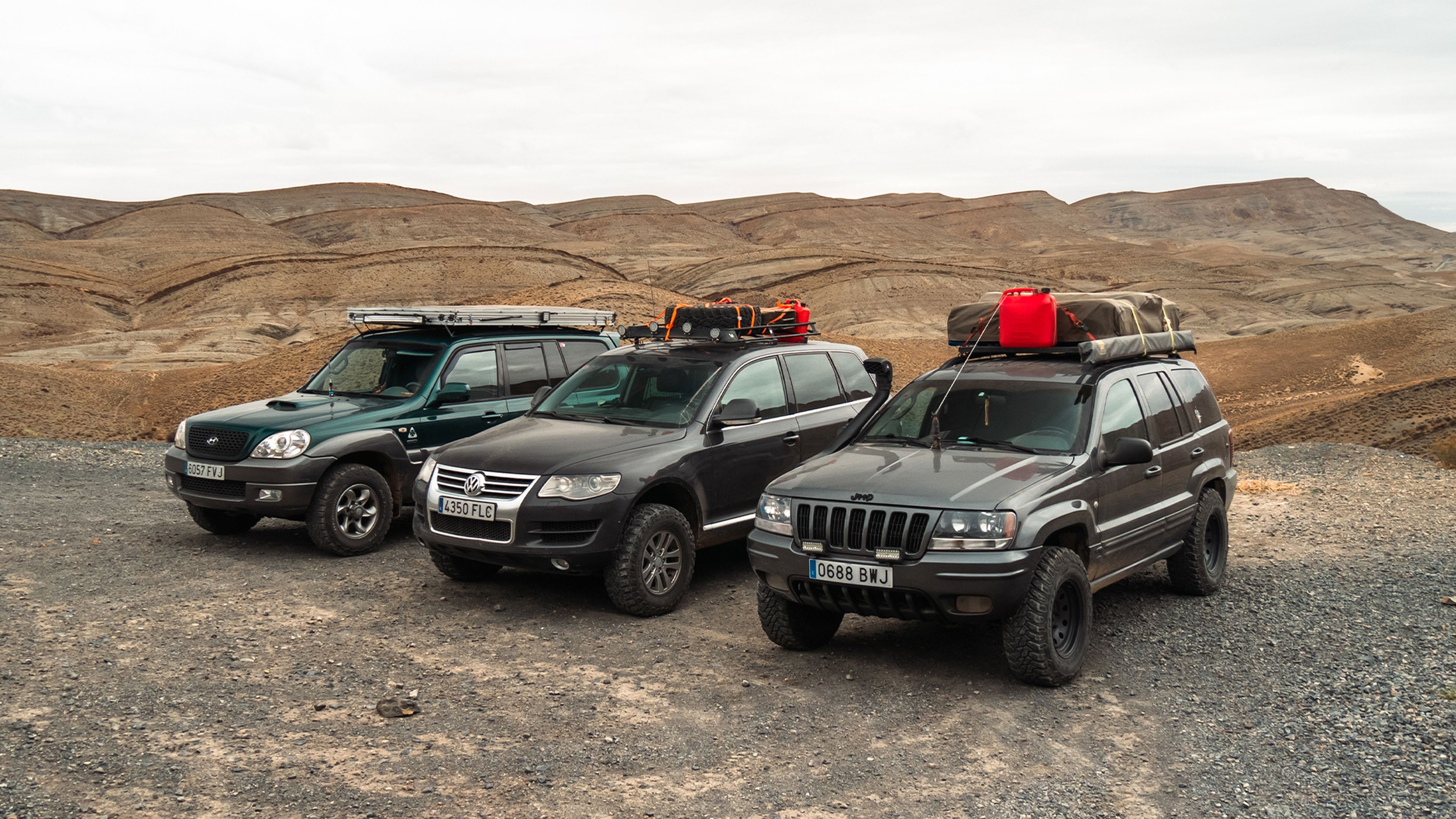 Volkswagen Touareg, Hyundai Terracan y Jeep Grand Cherokee de la Cunda Squad