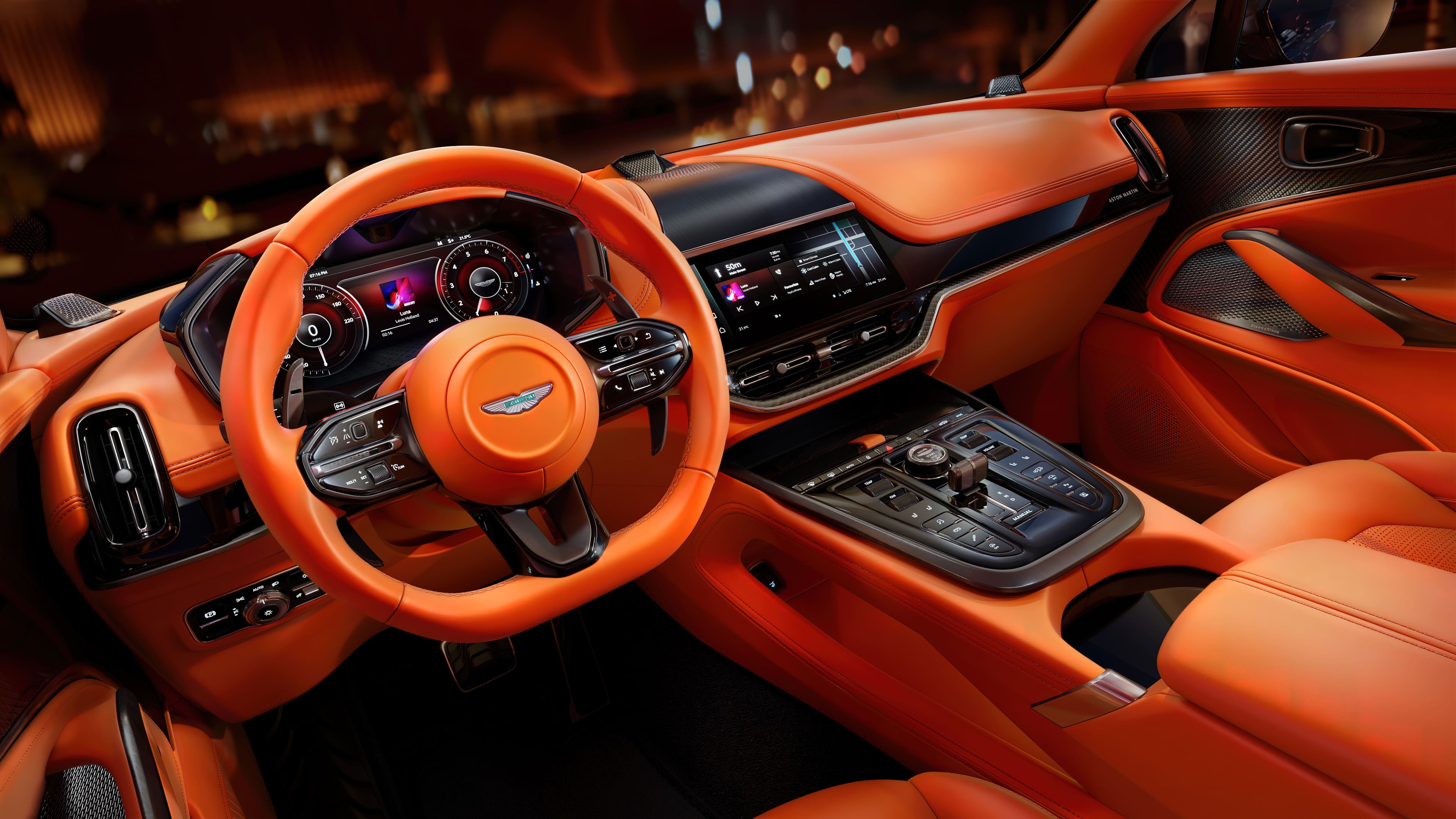 Interior del Aston Martin DBX707 2024