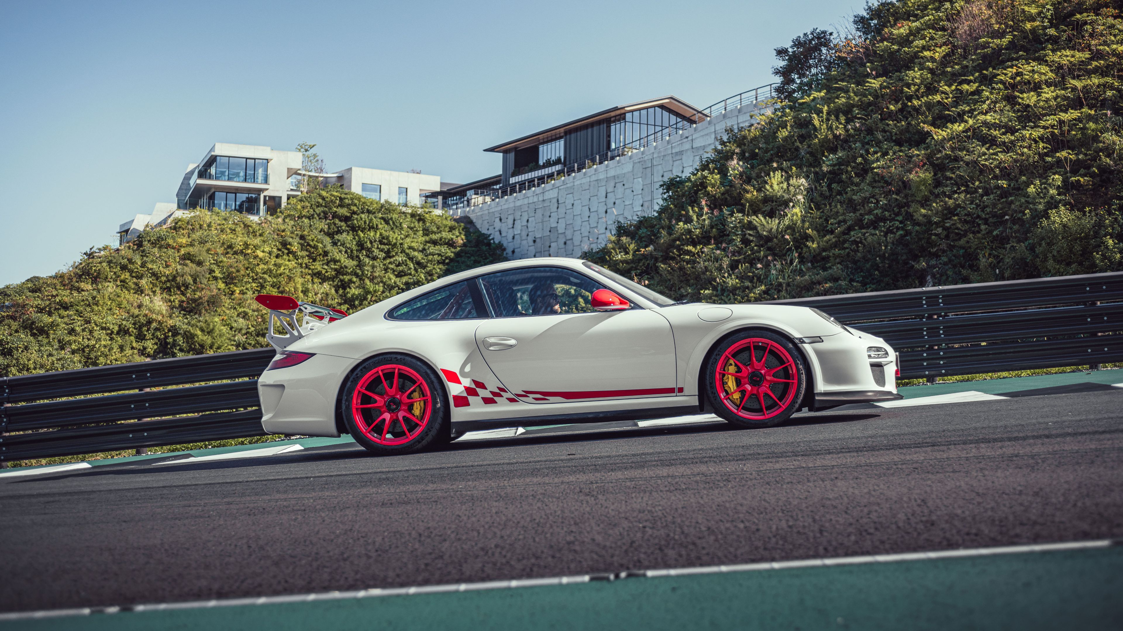 Porsche 911 GT3 RS en Marigawa, Japón
