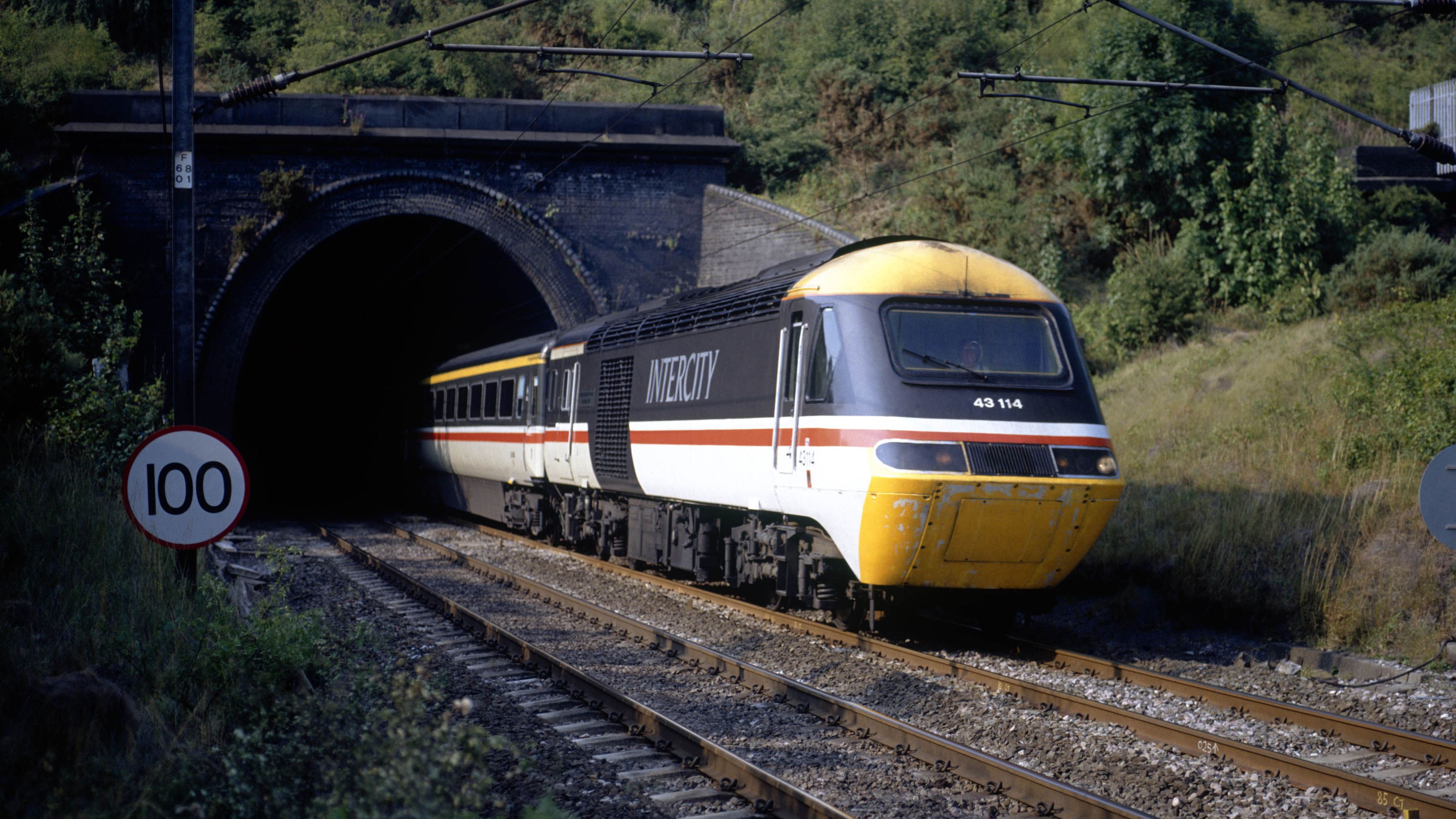 Motor V12 Paxman Valenta en el tren Intercity