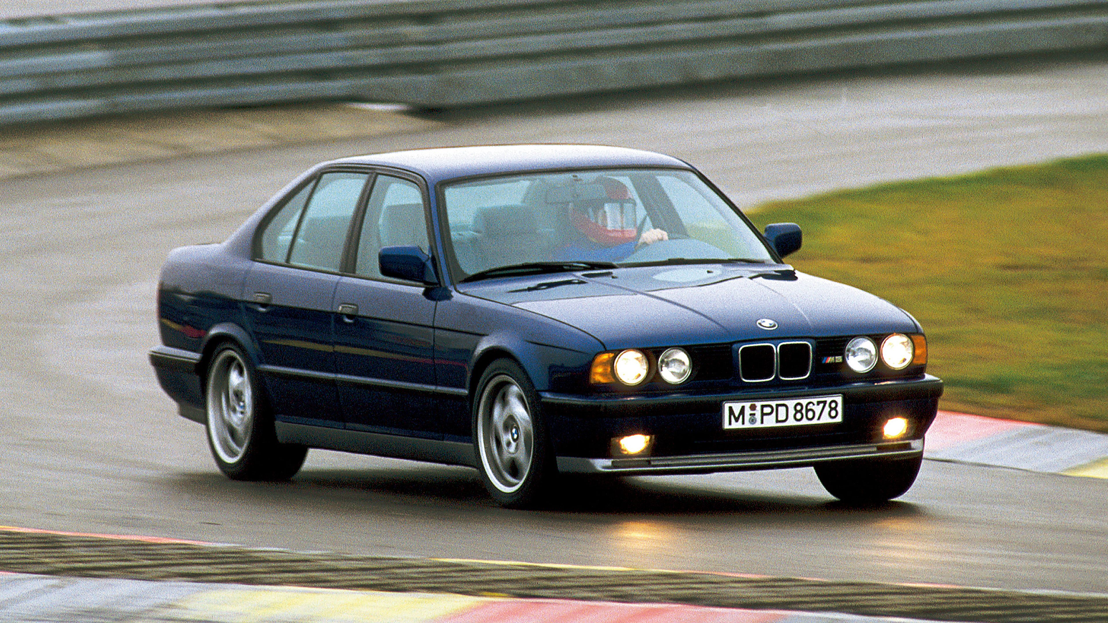 BMW M5 E34