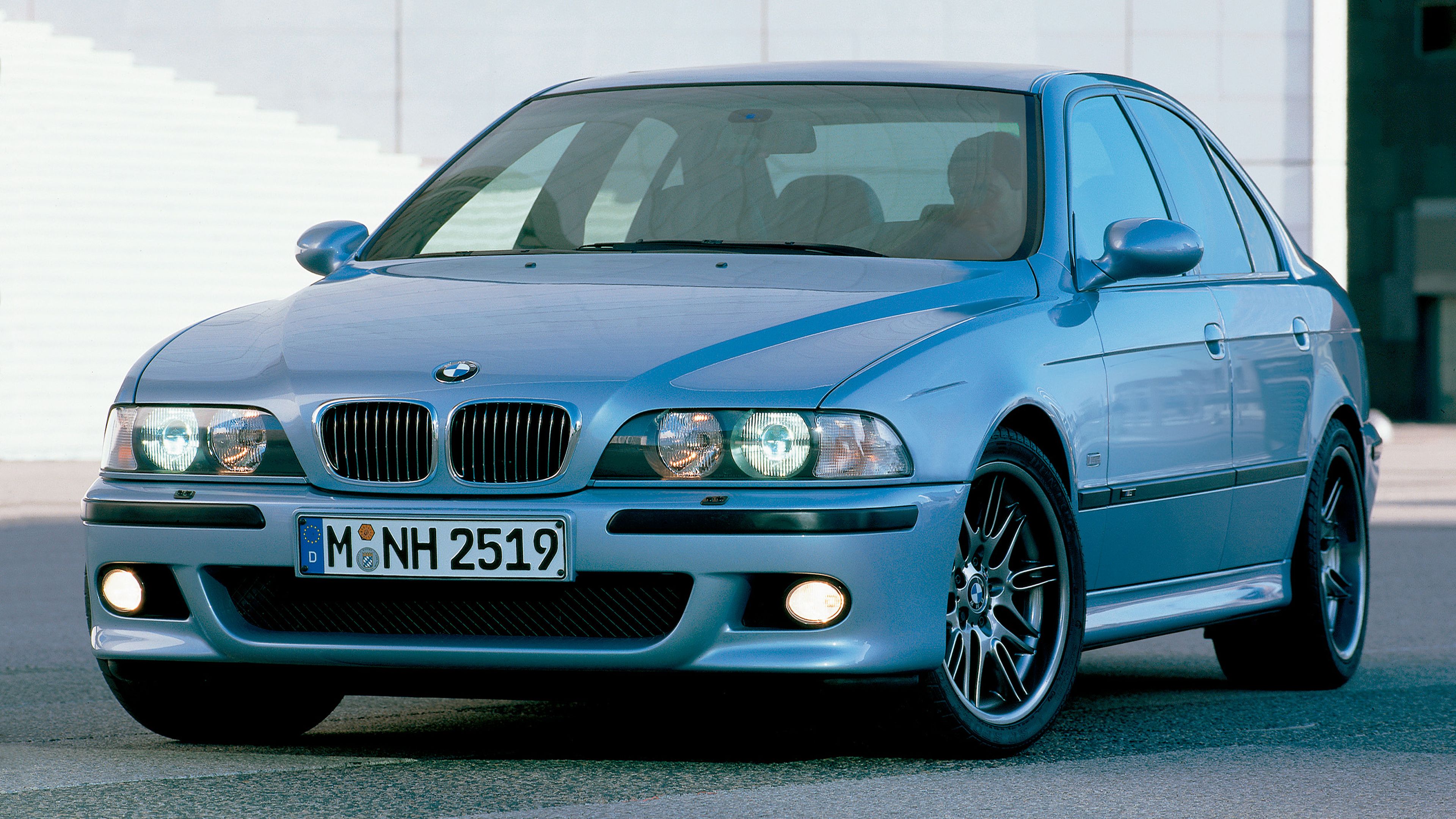 BMW M5 E39