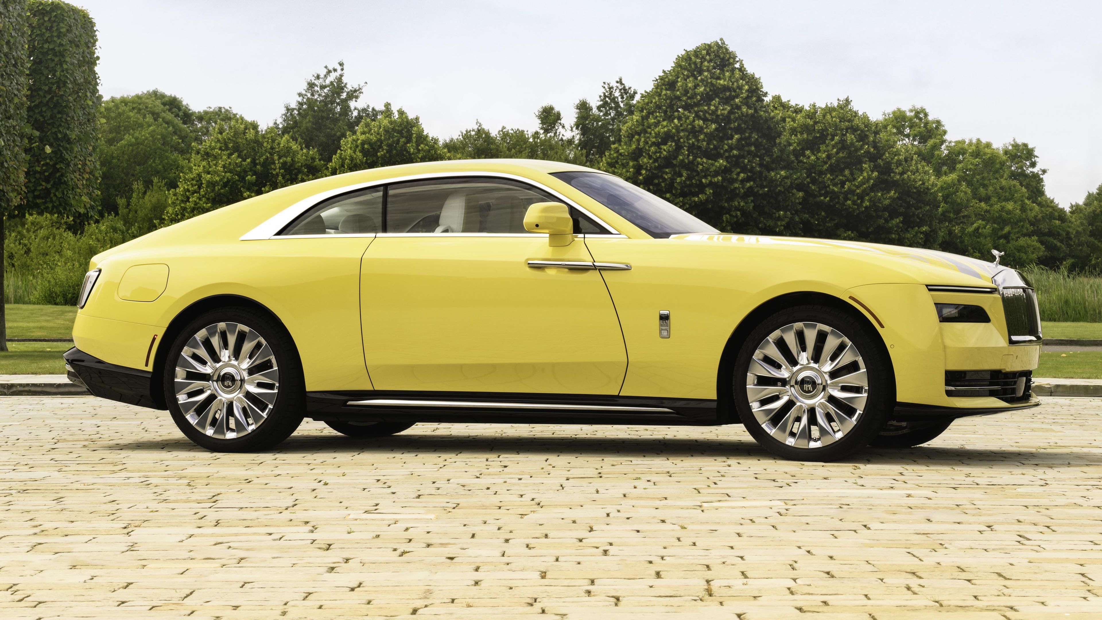 Rolls-Royce Spectre Semaphore