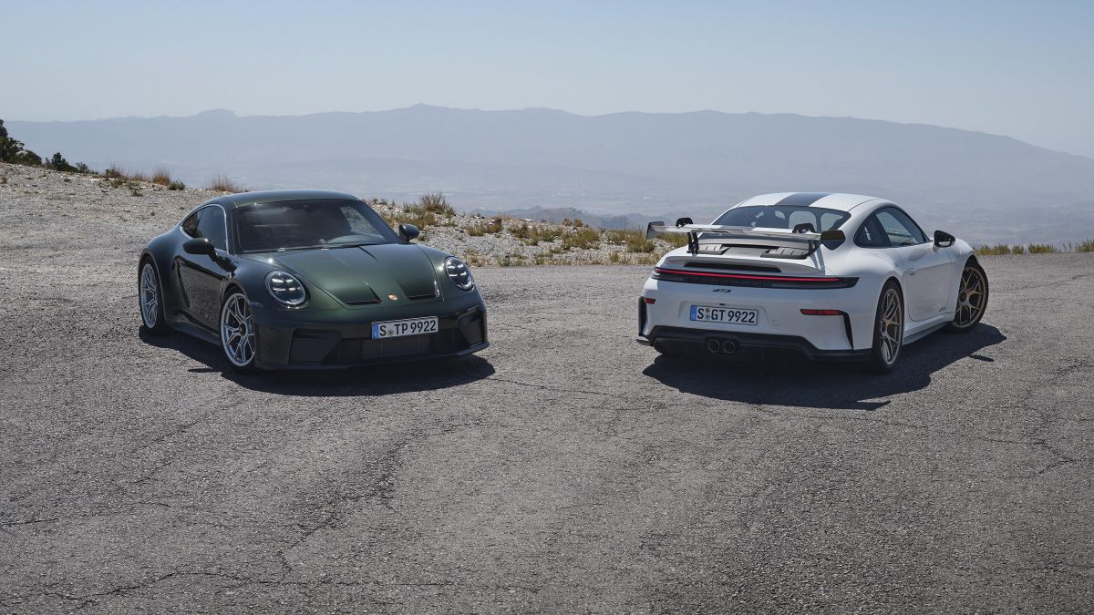 The Porsche 911 GT3 celebrates its 25th anniversary with a special version for the track and road.