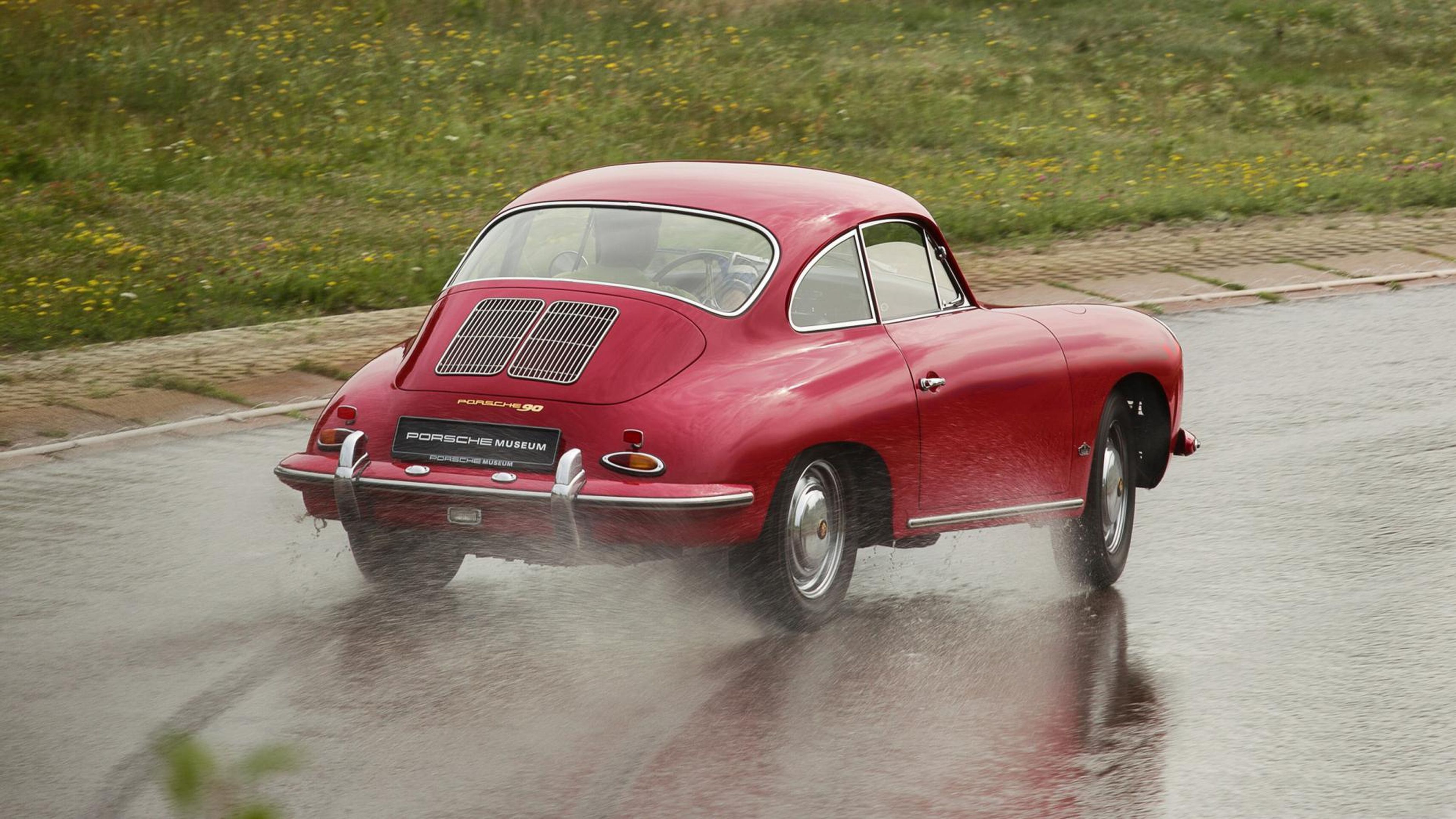 El Porsche 356 empleó siempre motores de cuatro cilindros desde su lanzamiento en 1948.