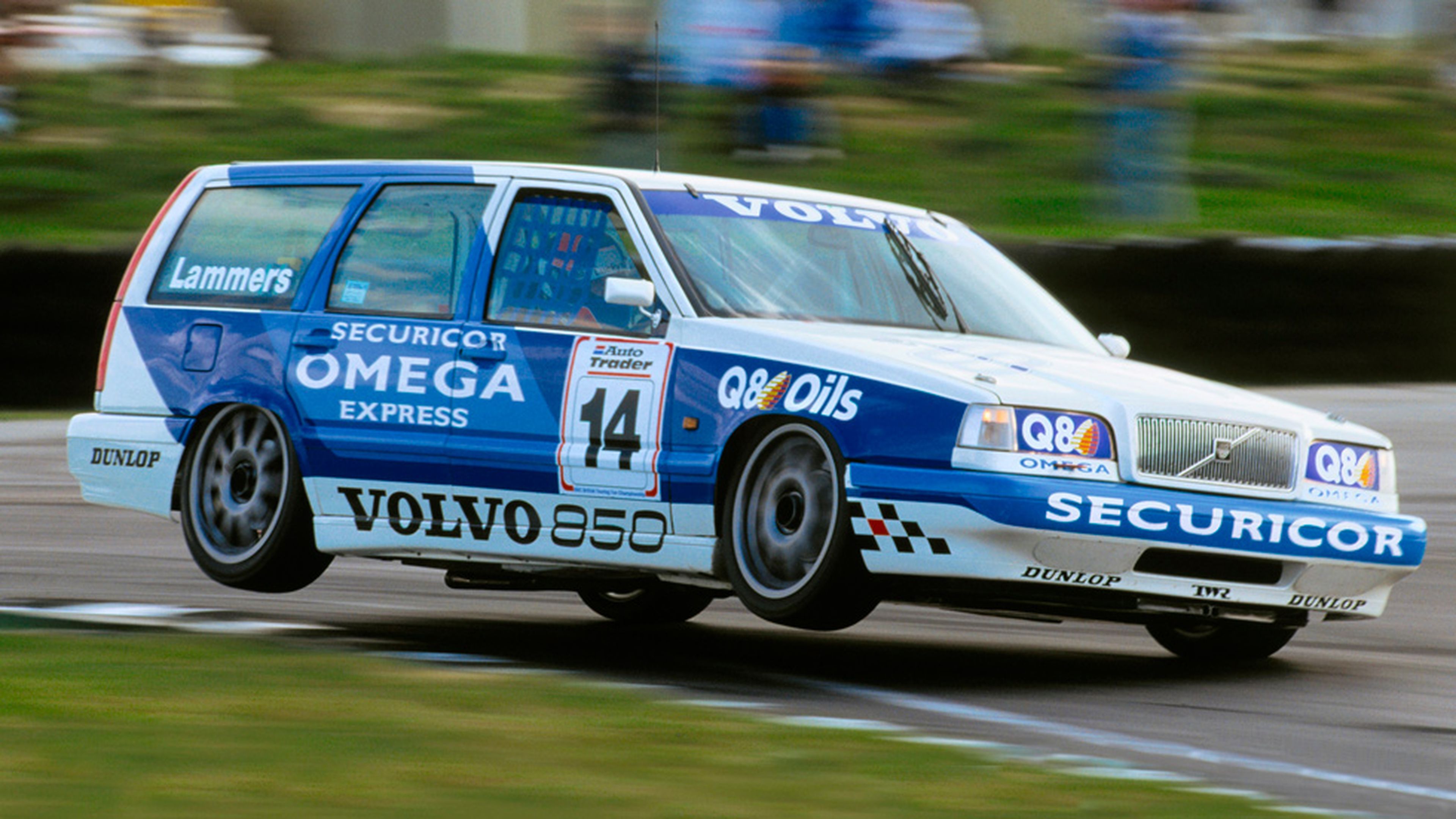 El Volvo 850 debutó en el Campeonato Británico de Turismos.