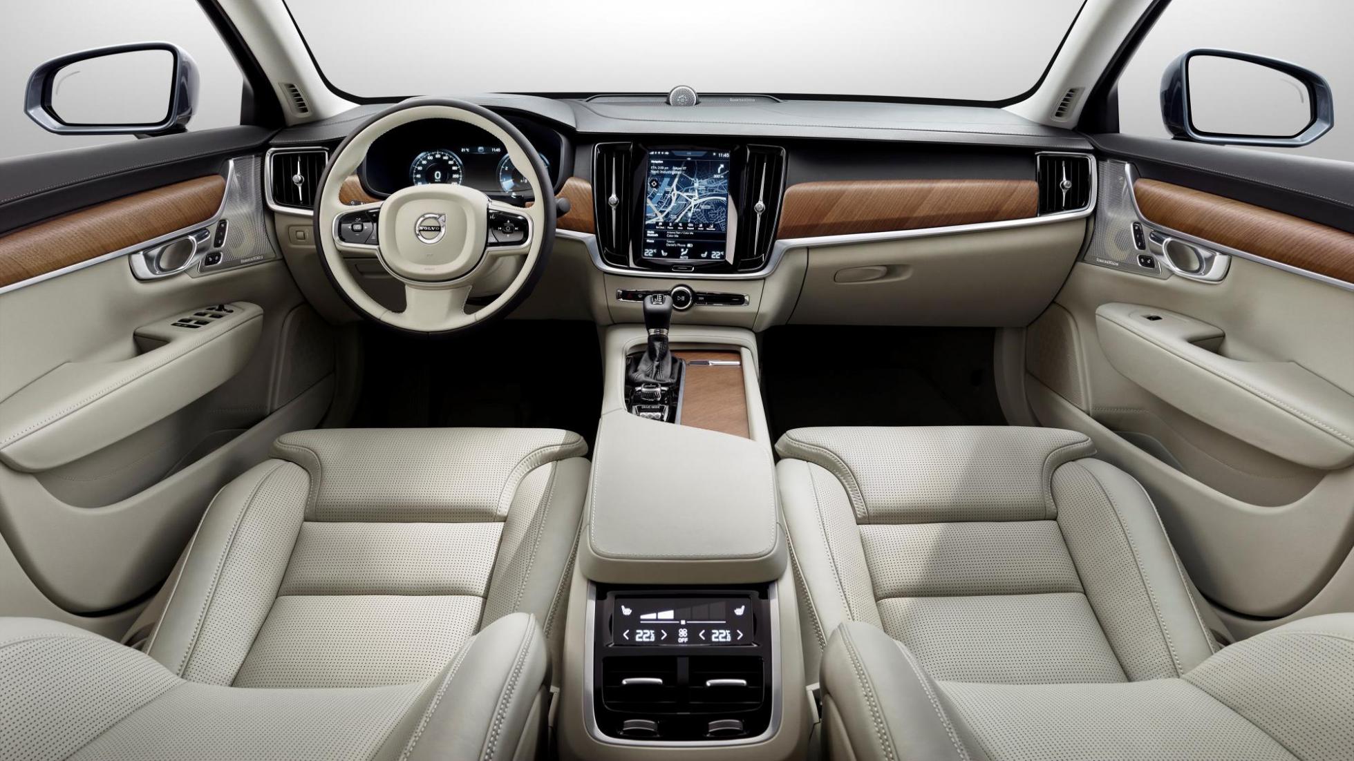 Volvo S90 salpicadero Interior del Volvo S90 2016