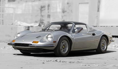 A subasta un Ferrari Dino 246 GTS de 1974 A subasta un Ferrari Dino 246 GTS de 1974