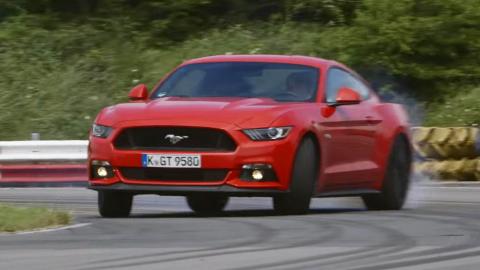 Chris Harris doma al nuevo Ford Mustang GT Chris Harris doma al nuevo Ford Mustang GT