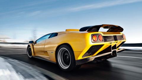 Lamborghini Diablo GT amarillo Lamborghini Diablo GT amarillo trasera aleron