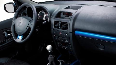 Renault Clio V6 interior Renault Clio V6 interior phase 2