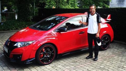 El Honda Civic Type R: otro de los actuales coches de calle de Fernando Alonso El Honda Civic Type R: otro de los actuales coches de calle de Fernando Alonso