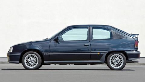 9 iconos GTI que marcaron una época - Opel Kadett GSI 9 iconos GTI que marcaron una época - Opel Kadett GSI