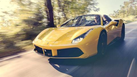 Los mejores coches que puedes comprar por menos de 300.000 euros - Puesto 10 - Ferrari 488 Spider Los mejores coches que puedes comprar por menos de 300.000 euros - Puesto 10 - Ferrari 488 Spider