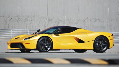 Subasta Ferrari LaFerrari amarillo Subasta Ferrari LaFerrari amarillo