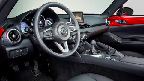 Los rivales del Kuga 2017 más locos que puedes encontrar - Mazda MX-5 Los rivales del Kuga 2017 más locos que puedes encontrar - Mazda MX-5