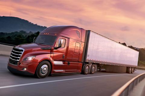 Freghtliner Cascadia. 15,6 litros, 16 cilindros en línea, 608 CV y... ¡2.779 Nm de par! Freghtliner Cascadia. 15,6 litros, 16 cilindros en línea, 608 CV y... ¡2.779 Nm