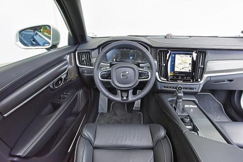 Comparativa: Volkswagen Arteon vs Volvo S90. Interior del S90