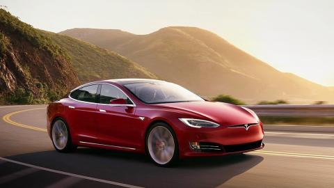 5 coches con los que debería patrullar la Guardia Civil - Tesla Model S P100D 5 coches con los que debería patrullar la Guardia Civil - Tesla Model S P100D