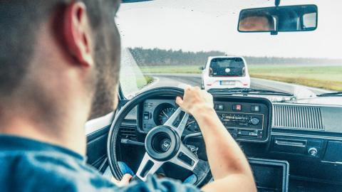 Volkswagen up! GTI vs Bugatti Chiron Volkswagen up! GTI vs Bugatti Chiron