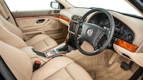 BMW Alpina mejores que BMW M: Alpina B10 V8 Touring interior BMW Alpina mejores que BMW M B7 B8 B10 B6 Biturbo