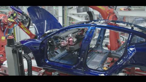 Fabricación del Tesla Model 3 lujo tecnología