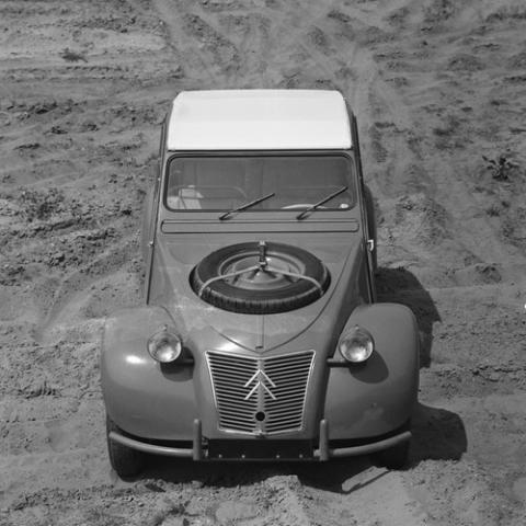 Historia Citroën 2 CV Sáhara