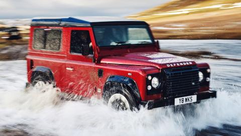 Land Rover Defender Works V8 Land Rover Defender Works V8