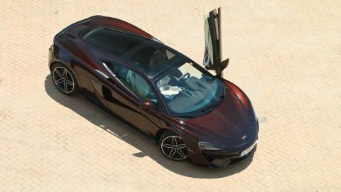 Prueba McLaren 570GT deporitivo superdeportivo test color marron combinacion lujo gran turismo