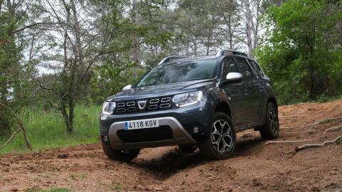 Prueba off-road Dacia Duster 4x4 todoterreno barato compacto SUV awd todo terreno trialera barro