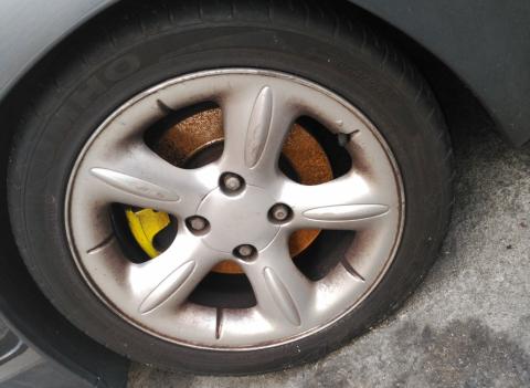 Por qué suena mi coche al frenar Por qué suena mi coche cuando freno