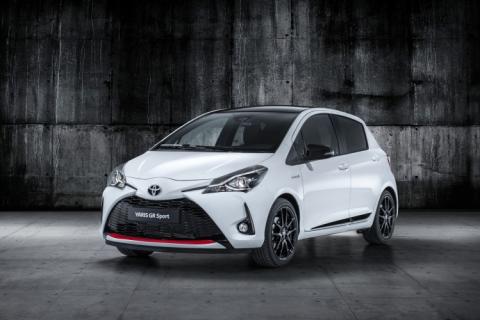 Nuevo Toyota Yaris Salón de París Toyota Yaris