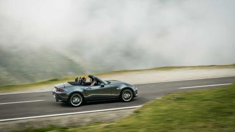Prueba Mazda MX-5 2019 nuevo mx5 transfagarasan rumania test descapotable RF Roadster Soft Top