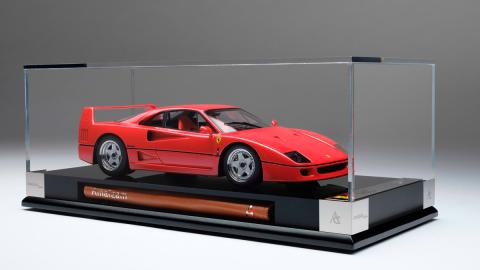 Ferrari F40 Amalgam Collection maqueta lujo 1:18 deportivo clasico
