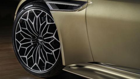 Aston Martin DBS Superleggera Aston Martin DBS Superleggera