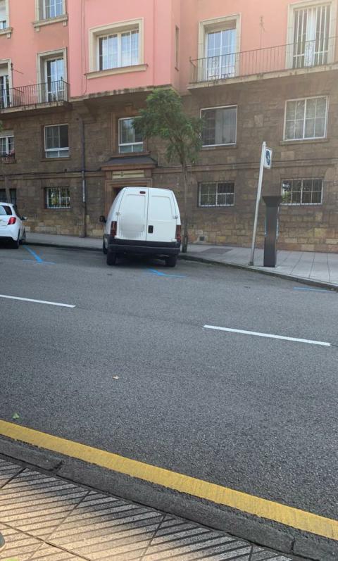 Coches mal aparcados Coches mal aparcados