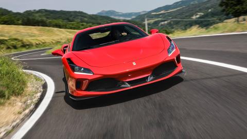 Prueba del Ferrari F8 Tributo deportivo radical circuito fiorano altas prestaciones