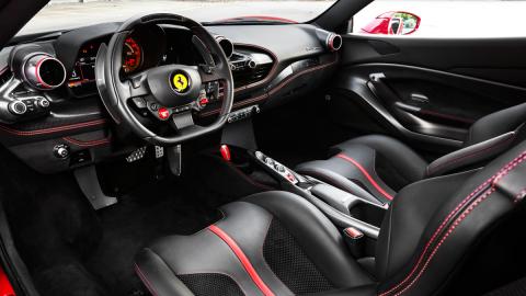 Prueba del Ferrari F8 Tributo deportivo radical circuito fiorano altas prestaciones