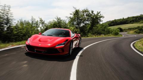 Prueba del Ferrari F8 Tributo deportivo radical circuito fiorano altas prestaciones