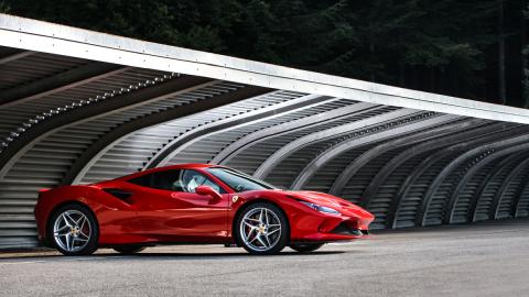 Prueba del Ferrari F8 Tributo deportivo radical circuito fiorano altas prestaciones