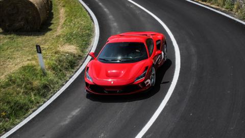 Prueba del Ferrari F8 Tributo deportivo radical circuito fiorano altas prestaciones