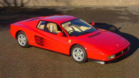 ferrari-testarossa.jpg