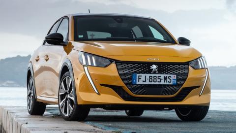 Ford Fiesta o Peugeot 208 Ford Fiesta o Peugeot 208