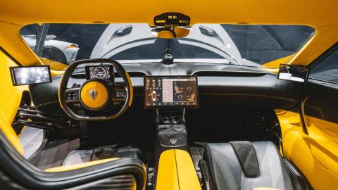 Koenigsegg Gemera deportivo GT cuatro plazas hiperdeportivo electrico hibrido