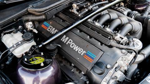 Motor de 6 cilindros en línea de BMW M3 E36